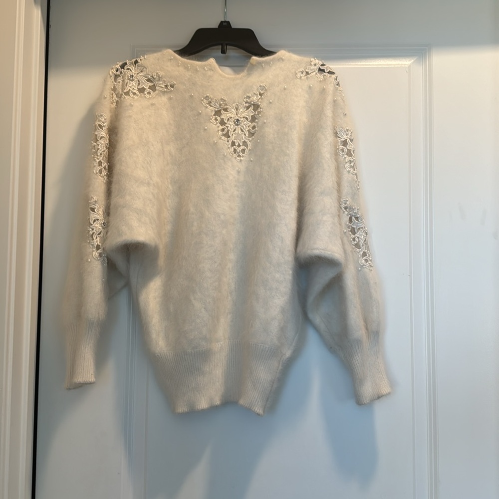 Christine Phillipé California white 90% angora sweater medium - Picture 2 of 2